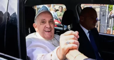 El Papa Francisco, tras recibir el alta: «Aún estoy vivo»