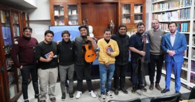 Artistas de toda la provincia recibieron copia de su trabajo discográfico