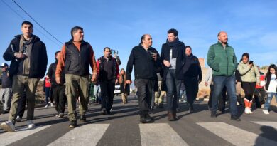 Gustavo inauguró obras de asfalto, agua y cloacas que benefician a más de 700 familias en el Norte de la Capital 