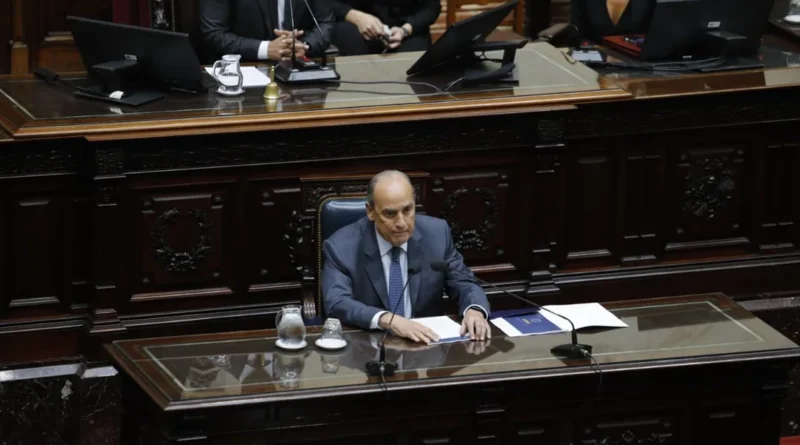 Francos eludió preguntas y fue blanco de chicanas en Diputados: «Karina muerde más que Conan» y el «3%»