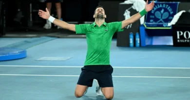 Djokovic eliminó a Sinner en un partidazo y enfrentará a Alcaraz en la final