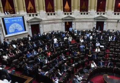 El Gobierno buscaría sancionar la reforma laboral el 27 de febrero en el Senado