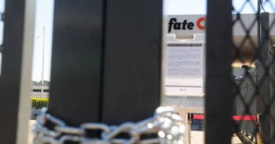 Cierre de Fate: la Justicia ordenó el desalojo, pero no se ejecutará por razones de seguridad