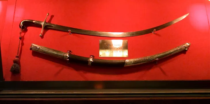 Milei le entregará el sable corvo de San Martín a los Granaderos el sábado en Santa Fe