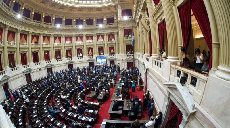 La motosierra llegó a la Cámara de Diputados: abren retiros voluntarios para los empleados