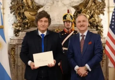 Milei recibe al embajador de EEUU, Peter Lamelas, en medio de la ofensiva en Medio Oriente