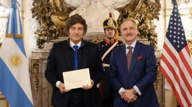 Milei recibe al embajador de EEUU, Peter Lamelas, en medio de la ofensiva en Medio Oriente