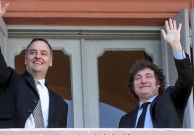 Milei visita Córdoba y respalda a Manuel Adorni