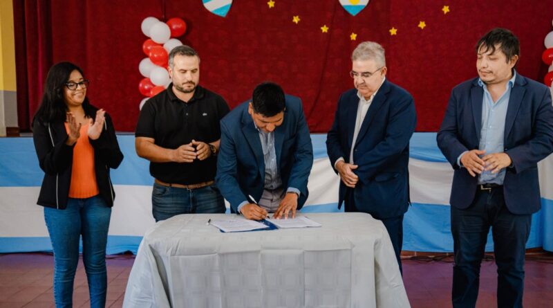 Se firmó el convenio para el By Pass en Fiambalá y avanza la pavimentación urbana en todo Tinogasta