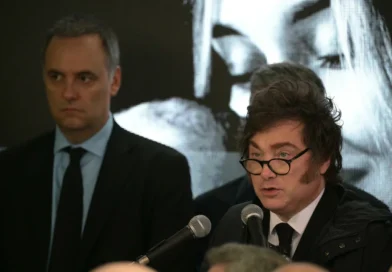 Adorni salió de Olivos ratificado una vez más por Milei