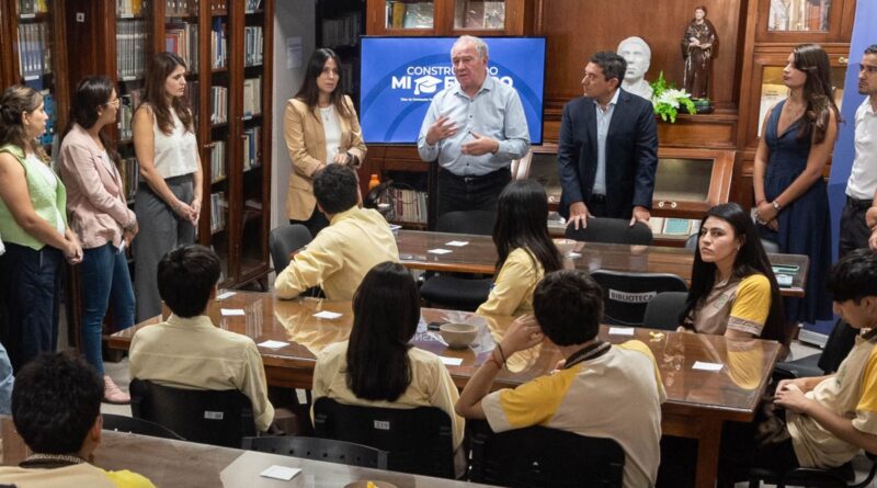 Se iniciaron los encuentros del programa “Construyendo mi futuro” en la Biblioteca del Senado