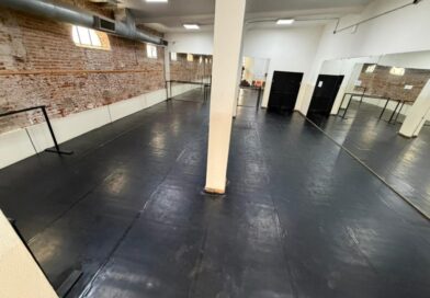 La Capital instaló un piso especial para danzas en la Sala del Complejo Girardi
