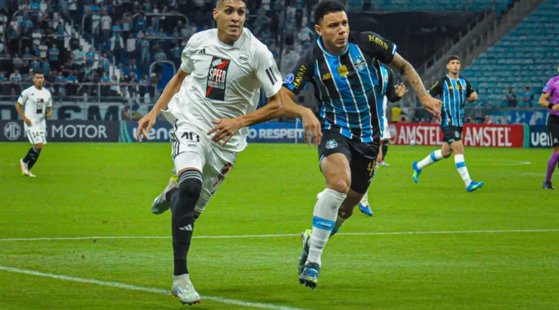 Gremio le ganó a Riestra en Brasil por la Copa Sudamericana