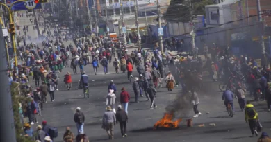Tensión en Bolivia: exigen la renuncia de Rodrigo Paz