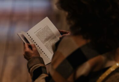 La Capital lanza el programa «Leemos con vos» para fortalecer la lectura y escritura
