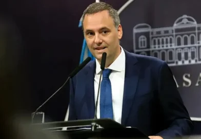 Manuel Adorni: «La Justicia va a aclarar todo y ahí sí voy a hablar»