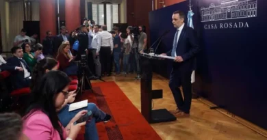 La Casa Rosada reabre la sala de periodistas y vuelven las conferencias de Adorni