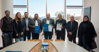 Capital firmó acuerdos con la UNCA y el municipio de Antofagasta de la Sierra para fortalecer las artesanías y el turismo regional