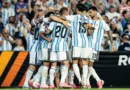 Argentina inicia la defensa del título mundial ante Argelia