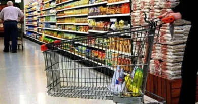 El consumo masivo moderó su caída en mayo, pero acumuló una baja de 3% en los primeros cinco meses del año