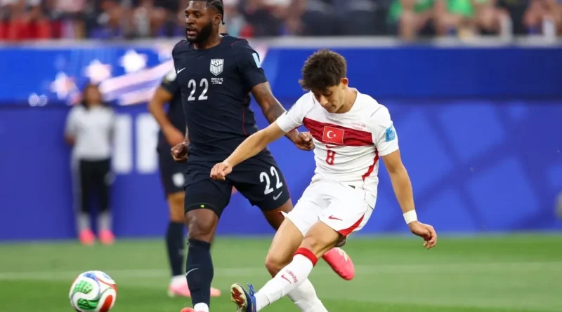 Estados Unidos cayó con el eliminado Turquía