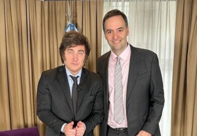 Milei respaldó a Manuel Adorni: “Quedó claro que no mintió»