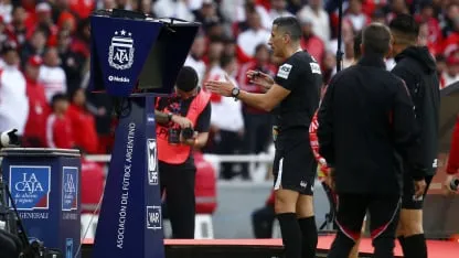La AFA anunció la llegada del VAR semiautomático al fútbol argentino