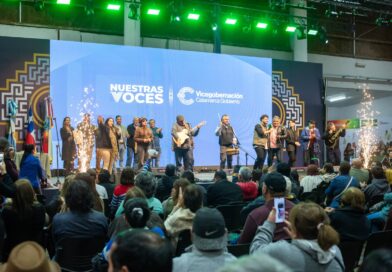 Música en vivo y entrega de material discográfico en una nueva edición de «Nuestras Voces en el Poncho»