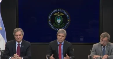 Caputo presentó su plan económico para llegar a 2027: «Salir a los mercados es una opción»