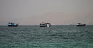 Estados Unidos lanzó una nueva ofensiva contra Irán y anunció un bloqueo naval en el estrecho de Ormuz