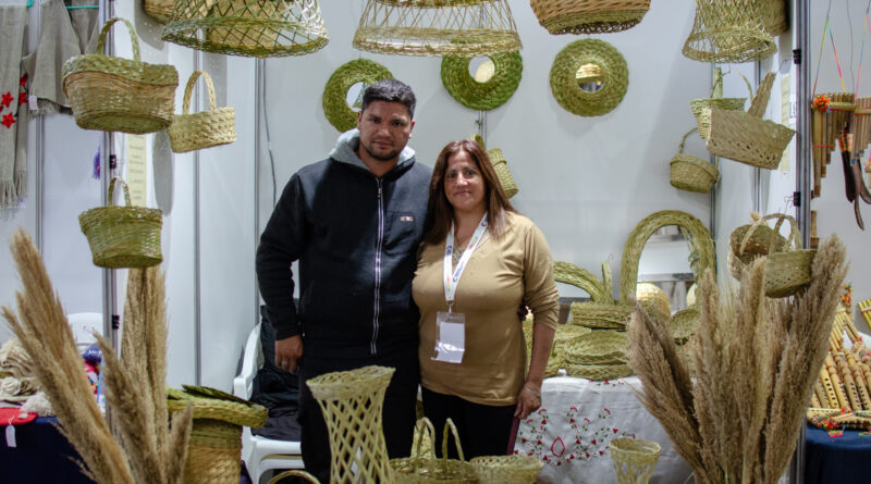 La artesanía catamarqueña vuelve a ser protagonista en la Fiesta del Poncho