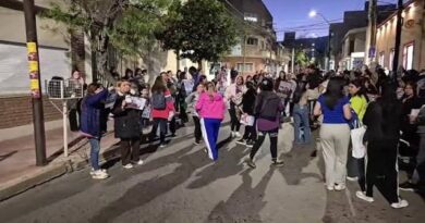 Maltrato infantil: el padre y familiares reclamaron justicia
