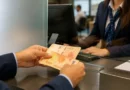Los bancarios acordaron un nuevo aumento y el salario inicial superará los $2,5 millones