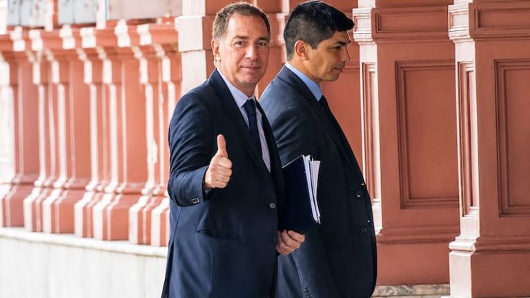 Diego Santilli asumirá «ad honorem» en el Directorio de YPF como representante del Estado