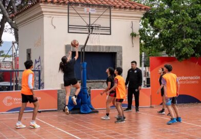 Hoy, el Básquet 3×3 de la Vicegobernación vuelve a la plaza La Alameda