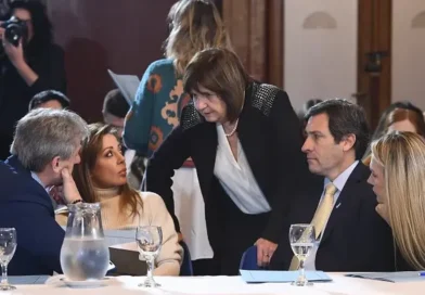 Sin respaldo, el oficialismo dio de baja la cláusula de venta de tierras a extranjeros