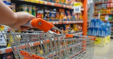 El consumo de los hogares  cayó 1,1% en agosto
