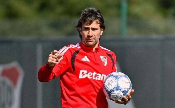 Leonardo Ponzio firmó como entrenador de River hasta agosto de 2027